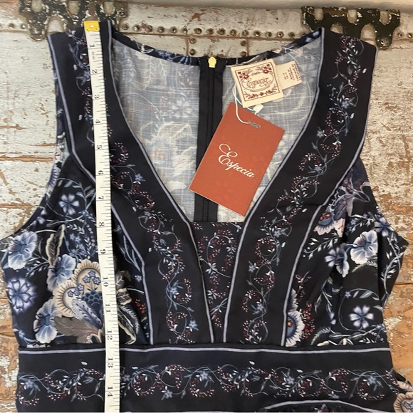 Especia Poppy Angelica Dress - Picture 15 of 16